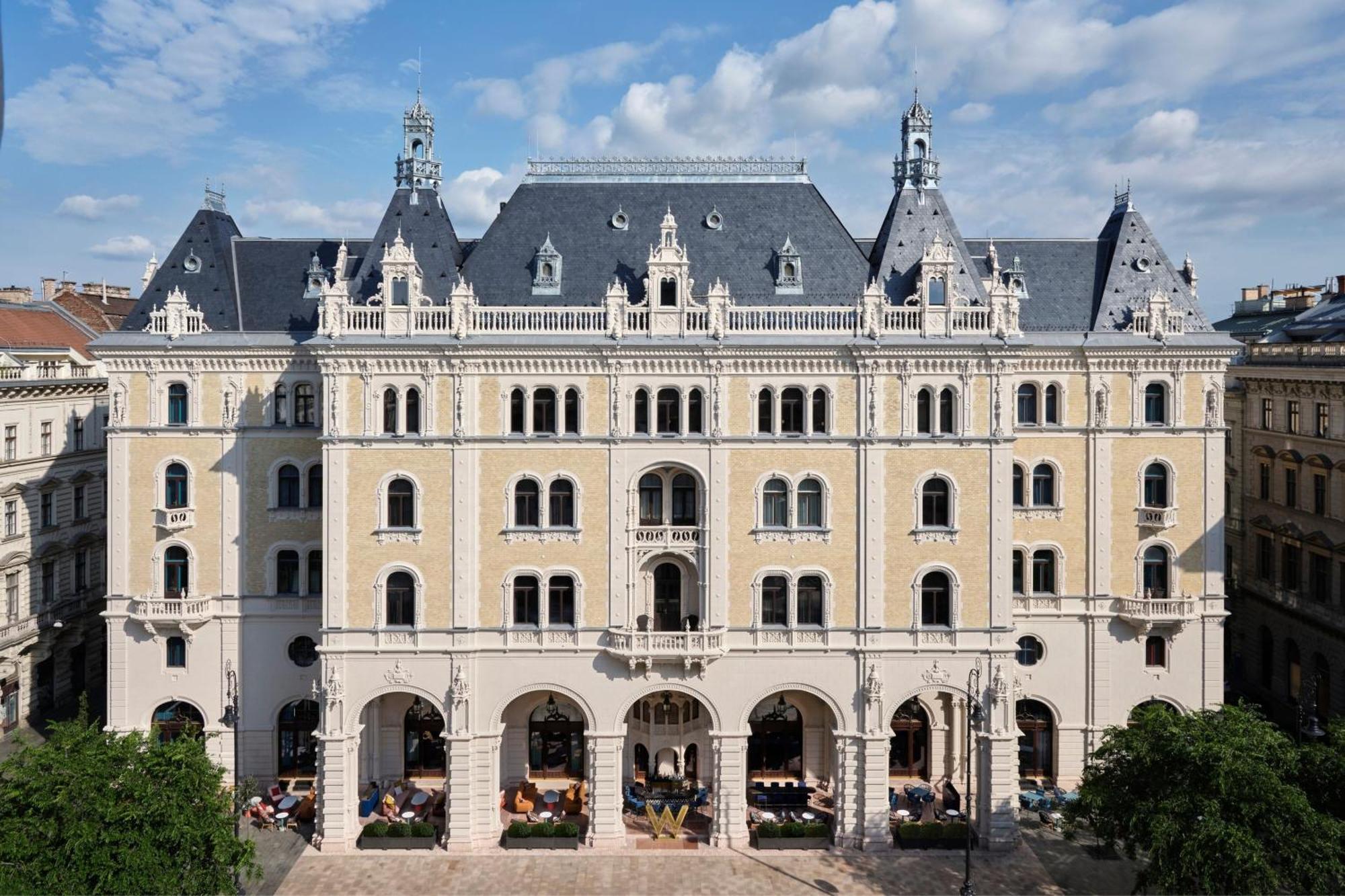 W Budapest Eksteriør billede